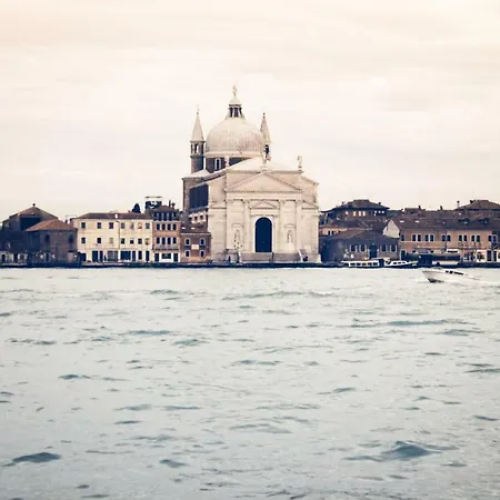 Mimi's * Venice